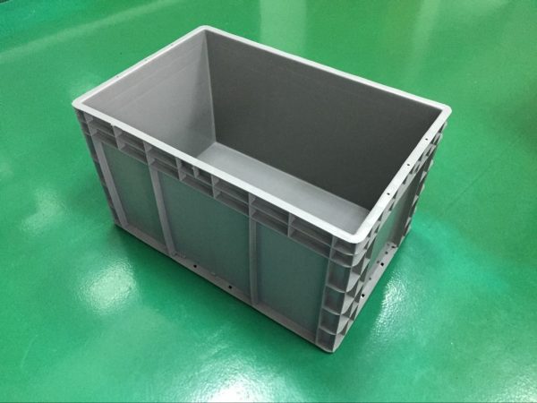 stackable plastic storage containers